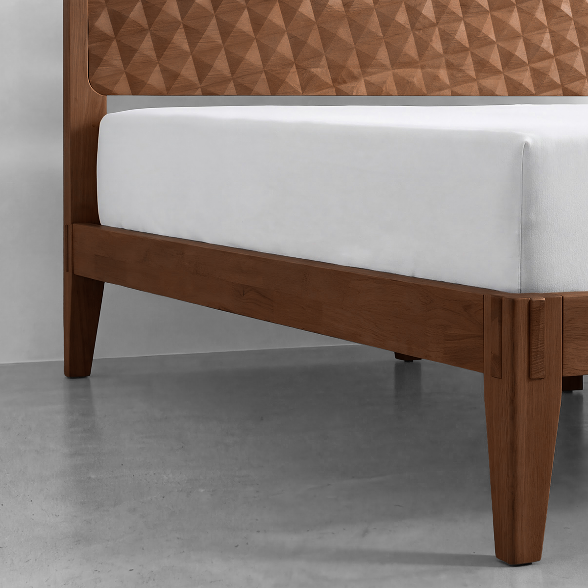 Sapa Solid Wood Platform Bed Frame With Headboard
