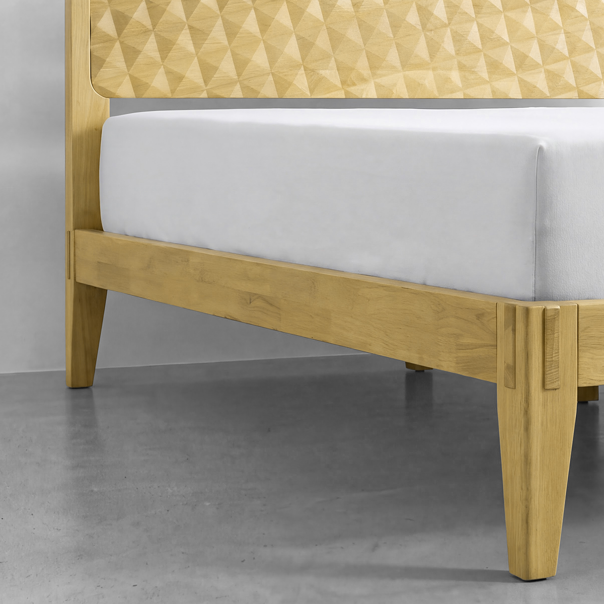 Sapa Solid Wood Platform Bed Frame With Headboard
