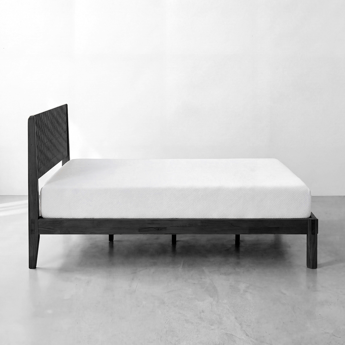 Sapa Solid Wood Platform Bed Frame With Headboard