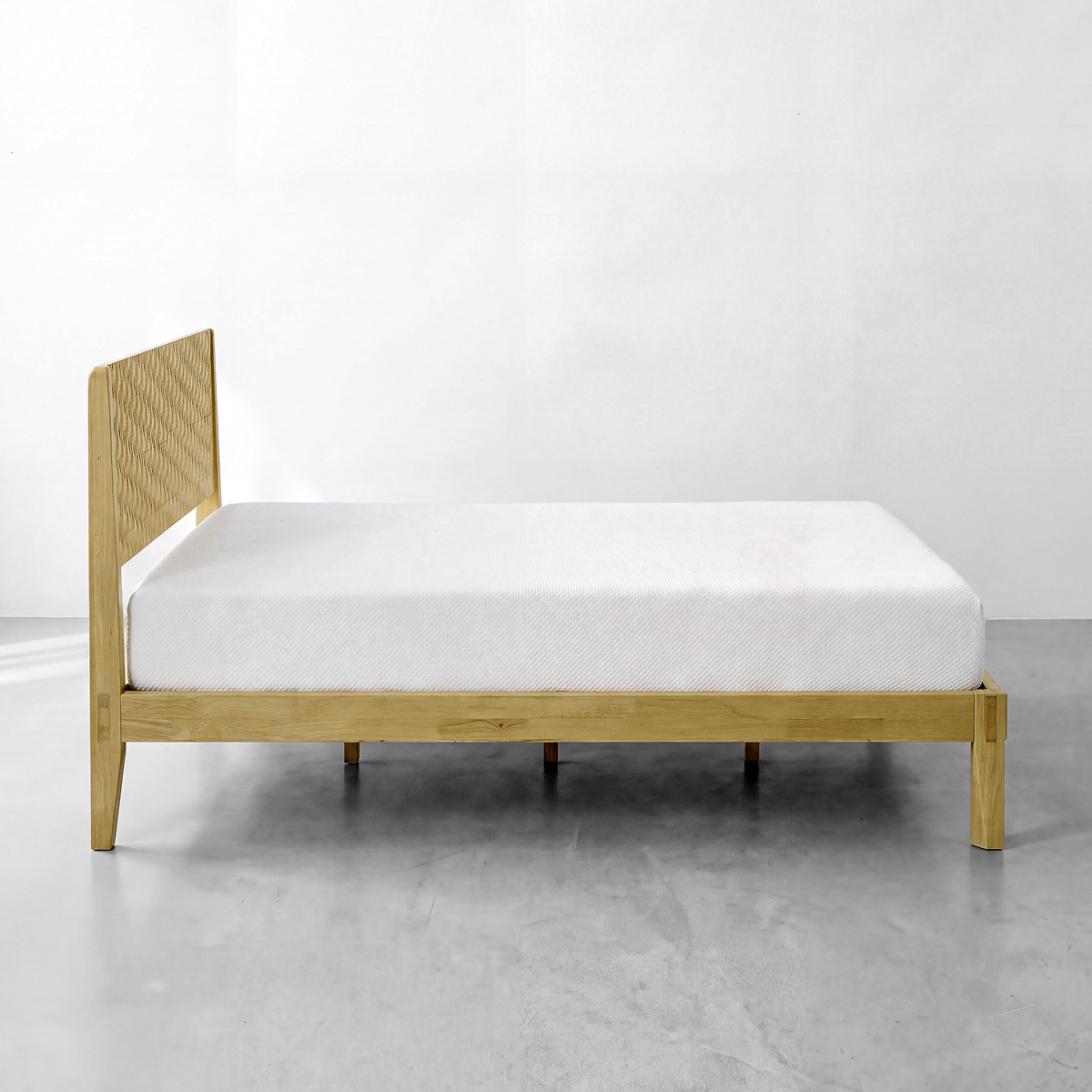 Sapa Solid Wood Platform Bed Frame With Headboard